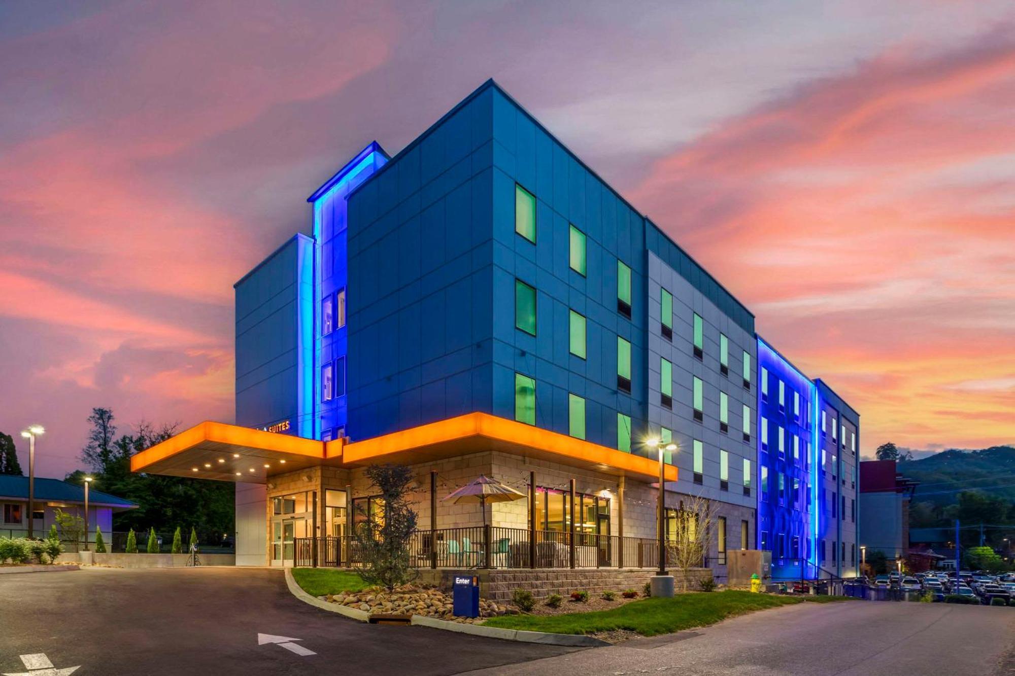 Comfort Suites Gatlinburg Downtown-Convention Center Екстериор снимка