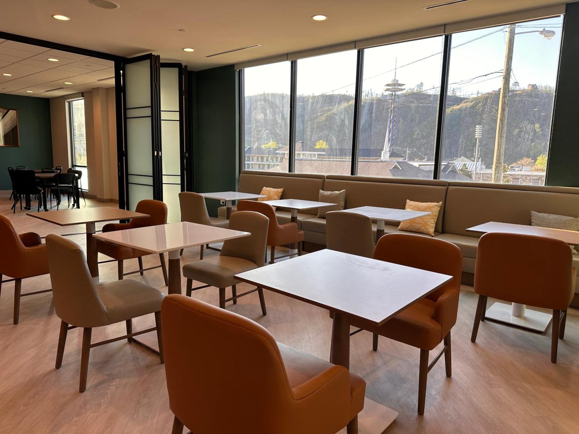 Comfort Suites Gatlinburg Downtown-Convention Center Екстериор снимка
